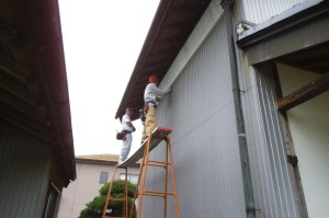 防鳥ネット取り付け